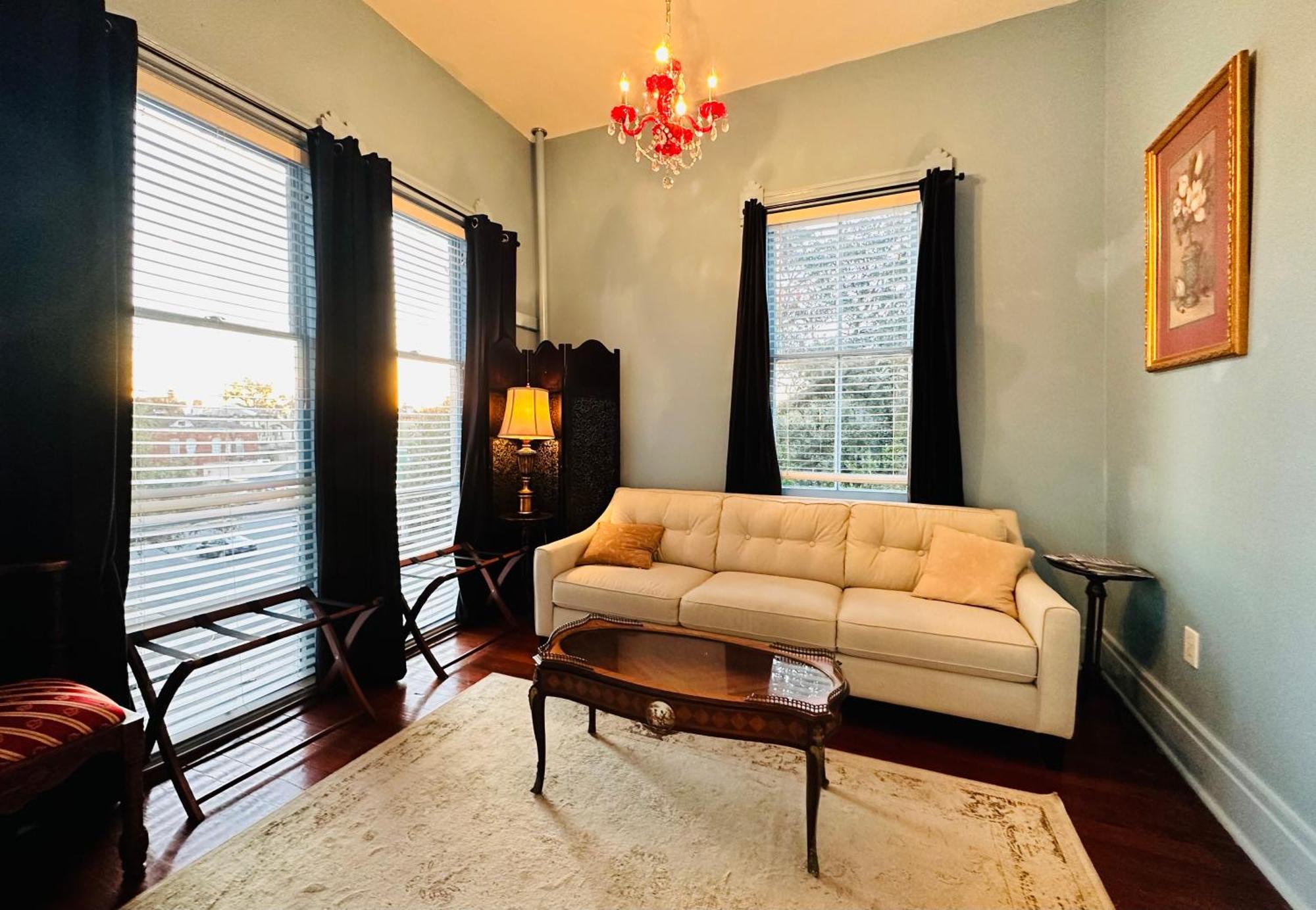 Amethyst Garden Bed & Breakfast Savannah Luaran gambar