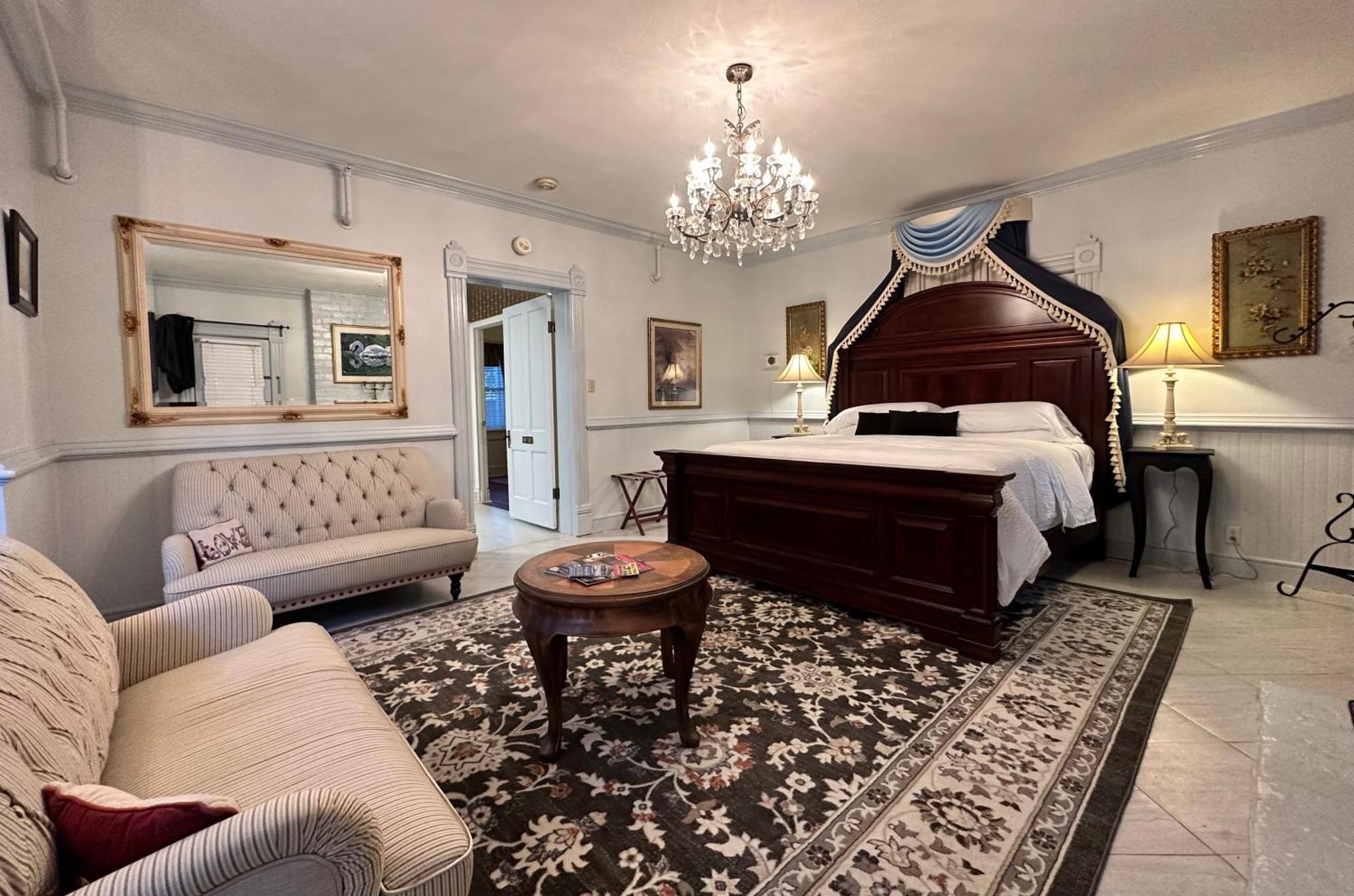 Amethyst Garden Bed & Breakfast Savannah Luaran gambar
