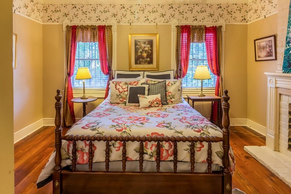 Amethyst Garden Bed & Breakfast Savannah Luaran gambar