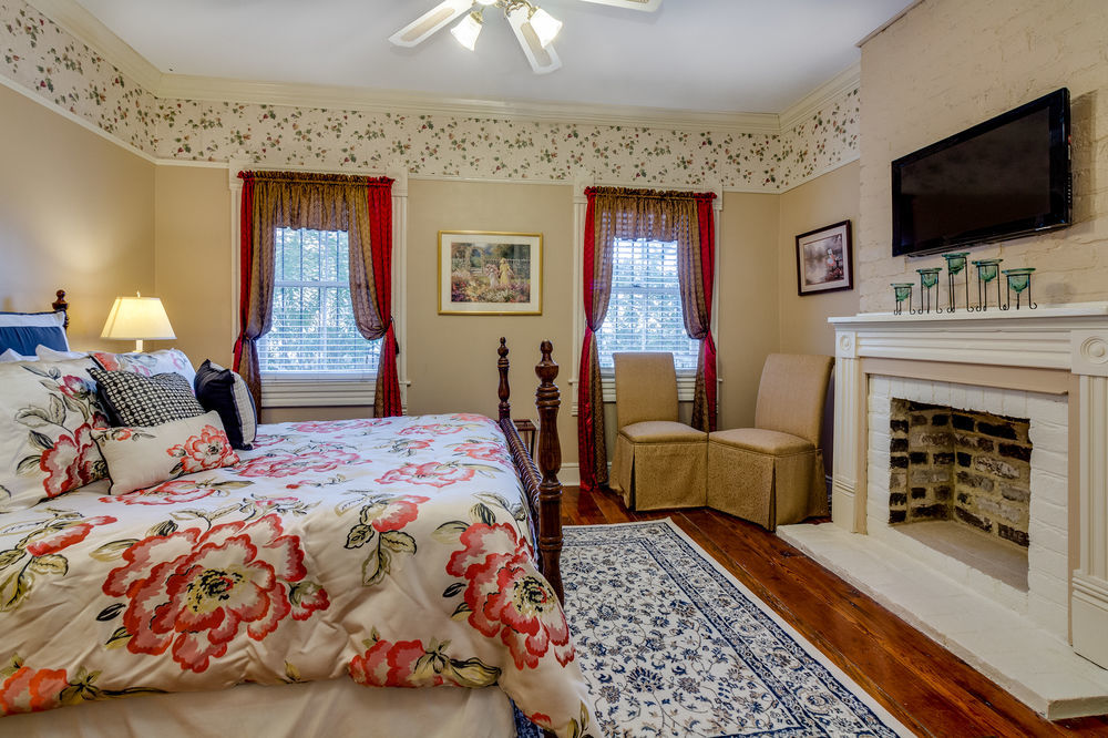 Amethyst Garden Bed & Breakfast Savannah Luaran gambar