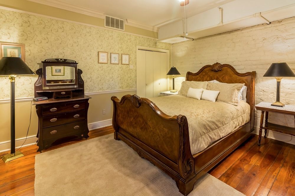 Amethyst Garden Bed & Breakfast Savannah Luaran gambar